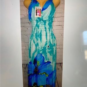 Beautiful light blue maxi dress with designed back - medium - brand new